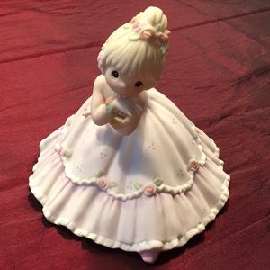 Precious Moments 1998 Grace 325503 Century Circle Event 1998